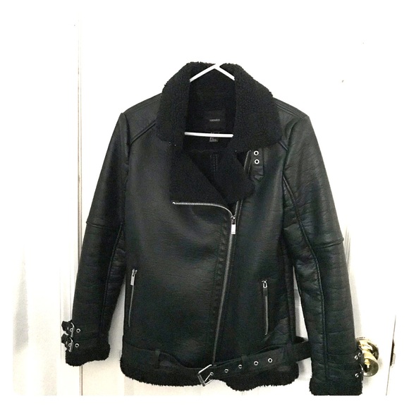 Forever 21 Jackets & Blazers - Forever 21 Moto Jacket